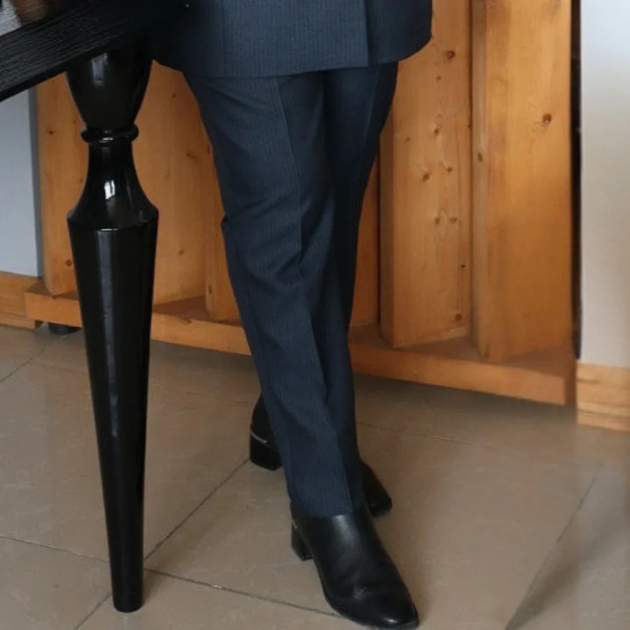 مانتو شلوار اداری زنانه فارل راه راه مدل 2025 - Image 3