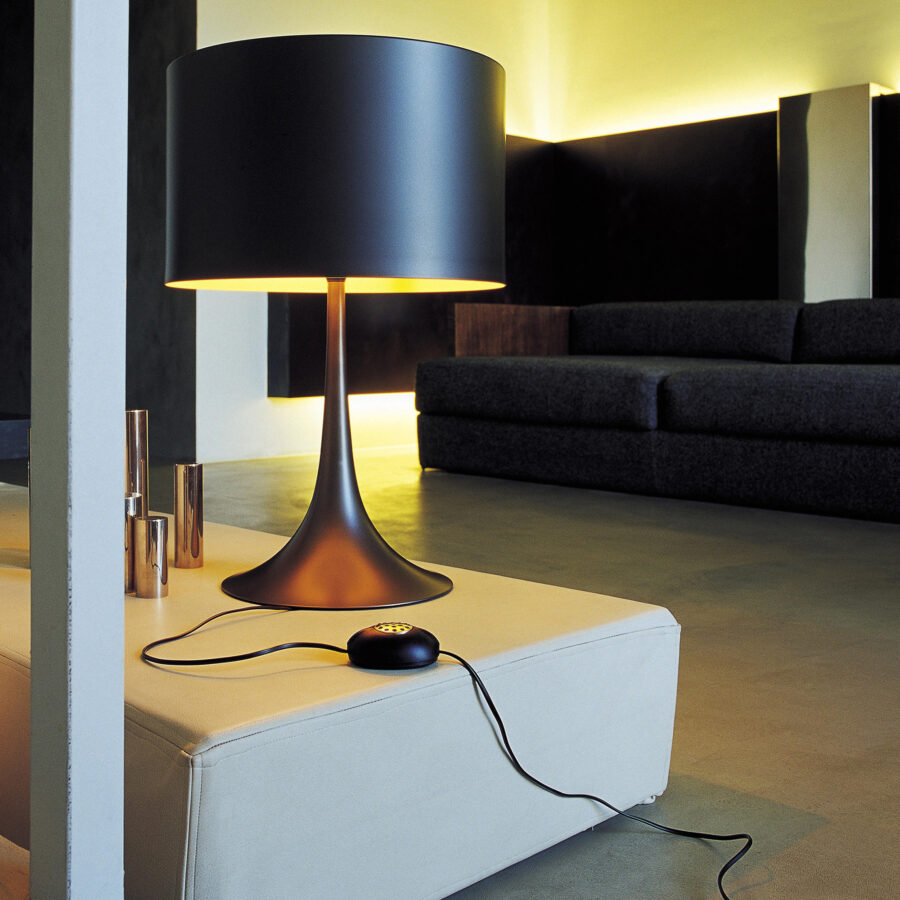 چراغ رومیزی مدل اِسپان