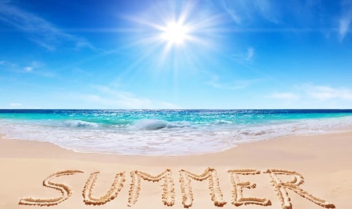 راهنمای کامل شیک‌پوشی خنکی و نشاط در گرم‌ترین فصل سال